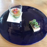 フェルミエ - 越後牛とハーブ、ブリオッシュ　ガスパチョ　クレール