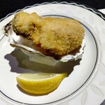 とらぬ狸 - 厚岸産カキフライ