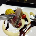 とらぬ狸 - ビゴール豚の炭火焼　じゃが芋のピューレと赤ワインソース