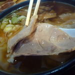 ワンタンメンの満月 - チャーシュー