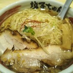 大阪塩系らーめん 塩子ちゃん - 純正天然塩らーめん 890円、麺大盛り +120円