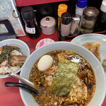 Ramen Tsuchiya - ラーメンセット（ラーメン、チャーシュー丼、餃子、お新香）