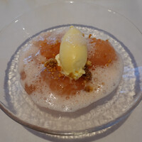 ラ・ターブル・オ・ジャポン - 白桃のコンポートとパンナコッタ