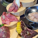 和牛放題の殿堂 宇田川町 肉屋横丁 - 