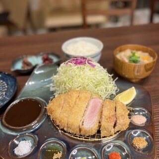 You can enjoy the most delicious Pork Cutlet.
