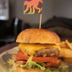 Smoky Monkey Hamburger &More - スモーキーモンキーベーコンチーズ