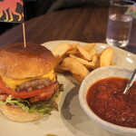 Smoky Monkey Hamburger &More - スモーキーモンキーベーコンチーズ