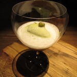 yokoyama - 枝豆のアイス ビールの泡 黒ビールを使ったグリル チェリーとラズベリーのソース