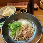 手打ちそば 庄八 - おろし蕎麦，かやくご飯，桃川(青森)