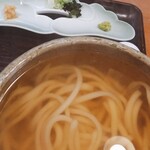 ひのや - 出汁に入ったうどん