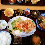 Washoku Oshokujidokoro Nishiyama - 鶏の照り焼き定食