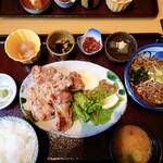 Washoku Oshokujidokoro Nishiyama - 大振り鶏の唐揚げ定食