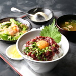 Horse meat yukke bowl set