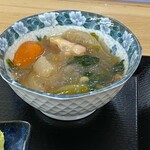 yaidukounomeshidokoroyosakuzushi - イカと大根の煮物