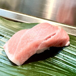 Sushi Marukou - 大とろ（1ヶ 950円）