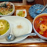 コォア ターウォン タイ王国・韓国料理 - 