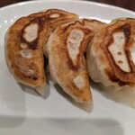 美山飯店 - 焼き餃子(5個入りです)