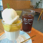 My Home Coffee, Bakes, Beer - ■メロンのパンナコッタサンデー
      ■アイスコーヒー