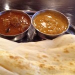 左 マトンダイコン（辛口） 右 ゴマチキン（中辛）