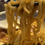 中華そば 四つ葉 - まぜまぜ後はたまごがしっかり絡んで超濃厚(● ˃̶͈̀ロ˂̶͈́)੭ꠥ⁾⁾