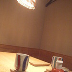 鮨處つの田 - 奥の小上がり席