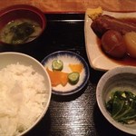 隠れた家の和食  季節の音 心 - 豚の角煮定食(800円)　ザ定食。売切御免！