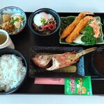 松幸 - 日替わりランチ（ドリンク付き）900円