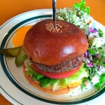 THE CORNER Hamburger & Saloon - 