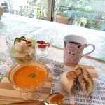 ベーカリーツキヨシ - 