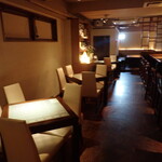 BAR RUDDY - お洒落な　店内