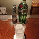 BAR RUDDY - ジントニック