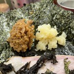 王道家直系 IEKEI TOKYO - 【再訪】無限ニンニク＆ニンニク入れまくりww