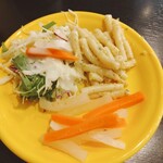 Alba - サラダーバー　生野菜、パスタサラダ、ピクルス