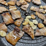 韓国食堂かおり オンニネ - サムギョプサル