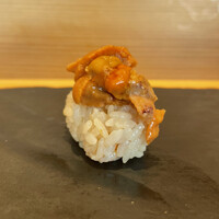 SUSHI TOKYO TEN、 横浜店 - 雲丹の握り