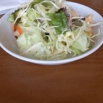 ラーメン屋 Hi-BRi - サービスのサラダバー