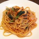 モカロ - 鶏肉とほうれん草のトマトソースパスタ