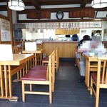 辻井餅店 - テーブル席