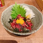 つるや食品 - 馬肉ユッケ