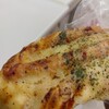 パンやきどころ RIKI - 料理写真:ソーセージの乗ったパン　名前忘れた