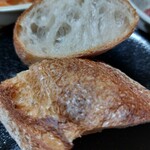 パンやきどころ RIKI - いい感じの断面