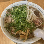 たかばしラーメン - たかばしラーメン並710円+肉増し190円+無料の野菜多め(青ネギ、もやし)無料