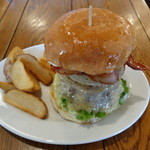 パントリー コヨーテ - ダプルダブルチーズバーガー、ベーコンダブルトッピング