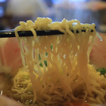 醤油らーめん ピース - 