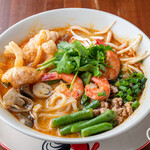 tom yum noodle