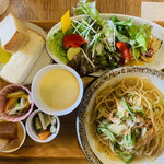 G831 Natural Kitchen & Cafe - 