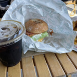 YAMBURGER - コナアイスコーヒーとポテト&ナゲットのセット