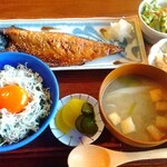 ココノマ - 干物定食(さばみりん) 1,180円、干ししらす丼 580円 ♪