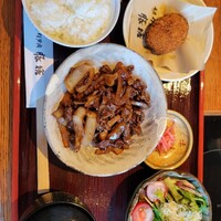 豚捨 KITTE丸の内店 - 