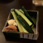 ダイニングバー トップ - ◯もろきゅう¥380…味噌マヨがついてきました！(*ﾟ∀ﾟ*)キュウリは水々しくシャキシャキ新鮮で美味しいです♡